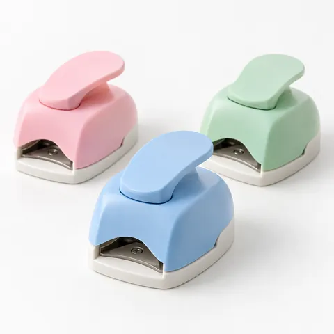Corner rounder punch